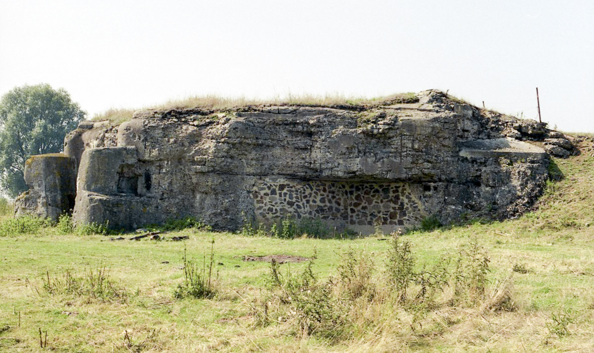 Ligne Maginot - CREVECOEUR - (Casemate d'infanterie - double) -  - Valentin Hemmert