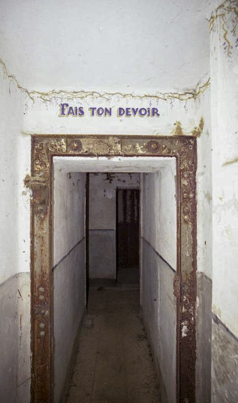 Ligne Maginot - CREVECOEUR - (Casemate d'infanterie - double) -  - Valentin Hemmert