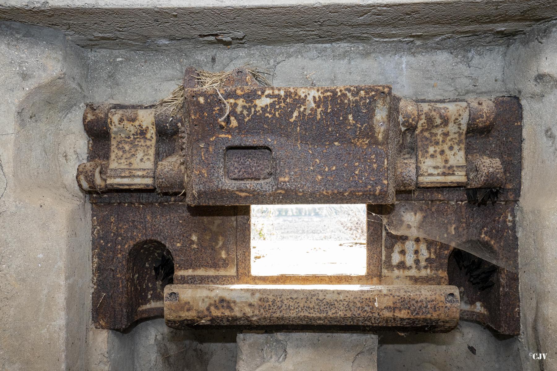 Ligne Maginot - B516 - STATION DE WARGNIES - (Blockhaus pour canon) - Trémie Pamart-Lemaigre - Lia VERMEULEN