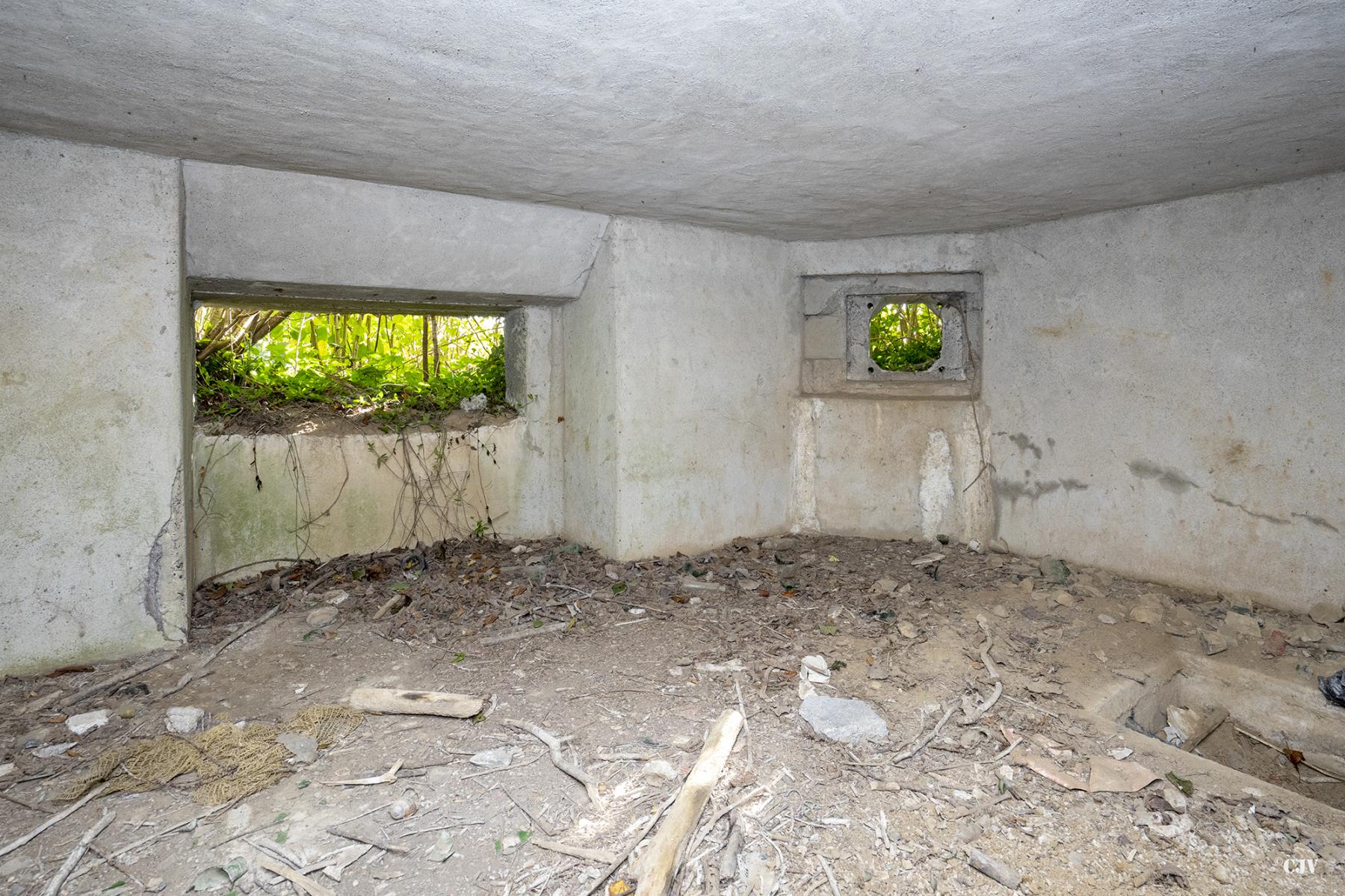 Ligne Maginot - B528 - BOIS DE LA FERRIERE NORD - (Blockhaus pour canon) - L'intérieur - Lia VERMEULEN