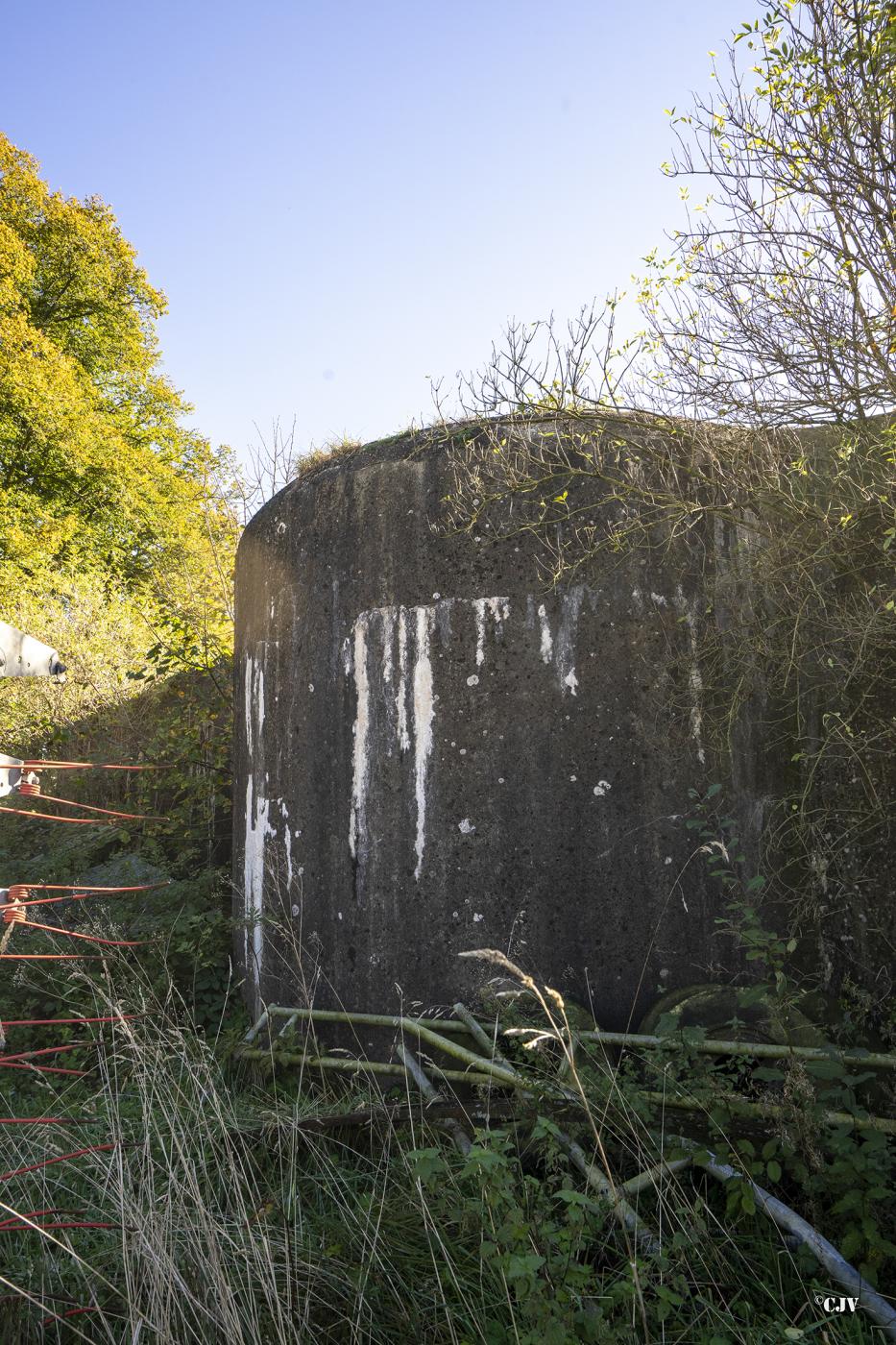 Ligne Maginot - CEZF-6 - FERME DES TILLEULS - (Blockhaus pour canon) - L'emplacement de la cloche - Lia VERMEULEN