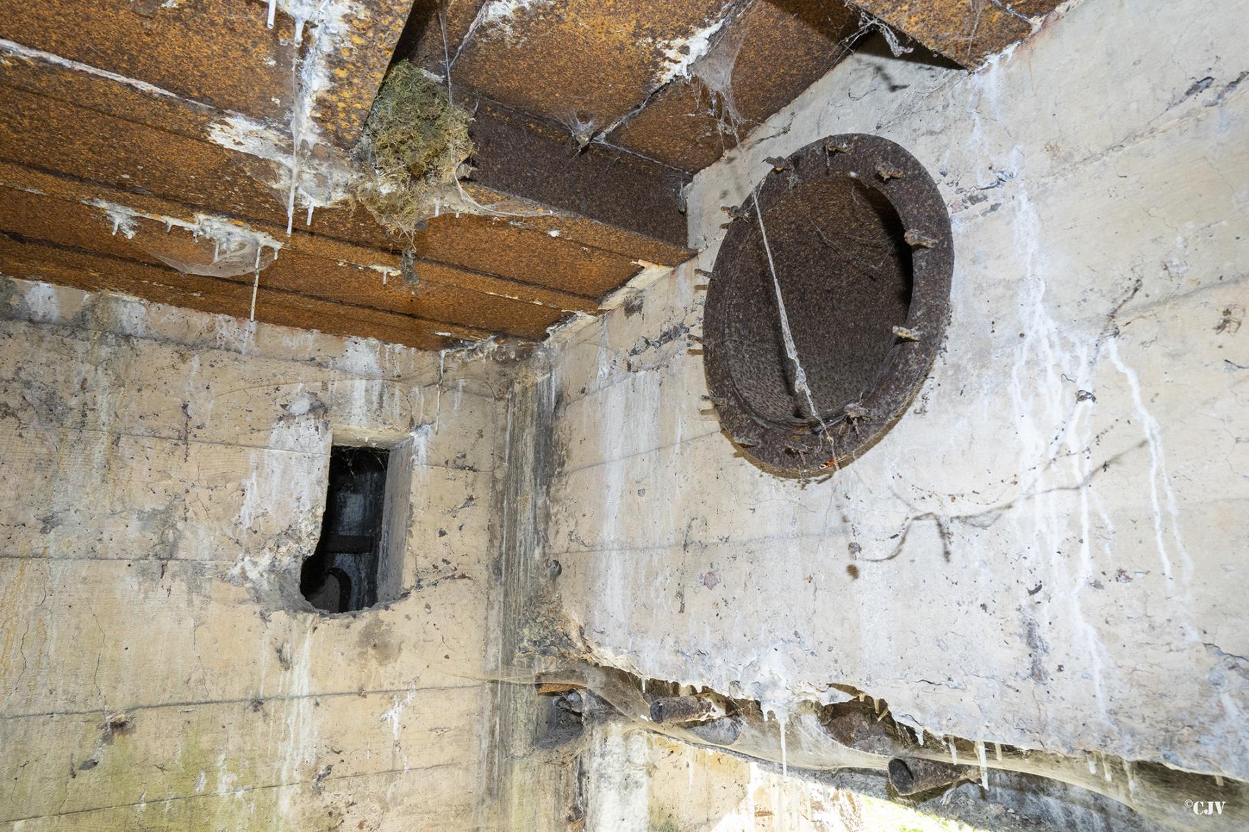 Ligne Maginot - CEZF-6 - FERME DES TILLEULS - (Blockhaus pour canon) - Reste du ventilation - Lia VERMEULEN