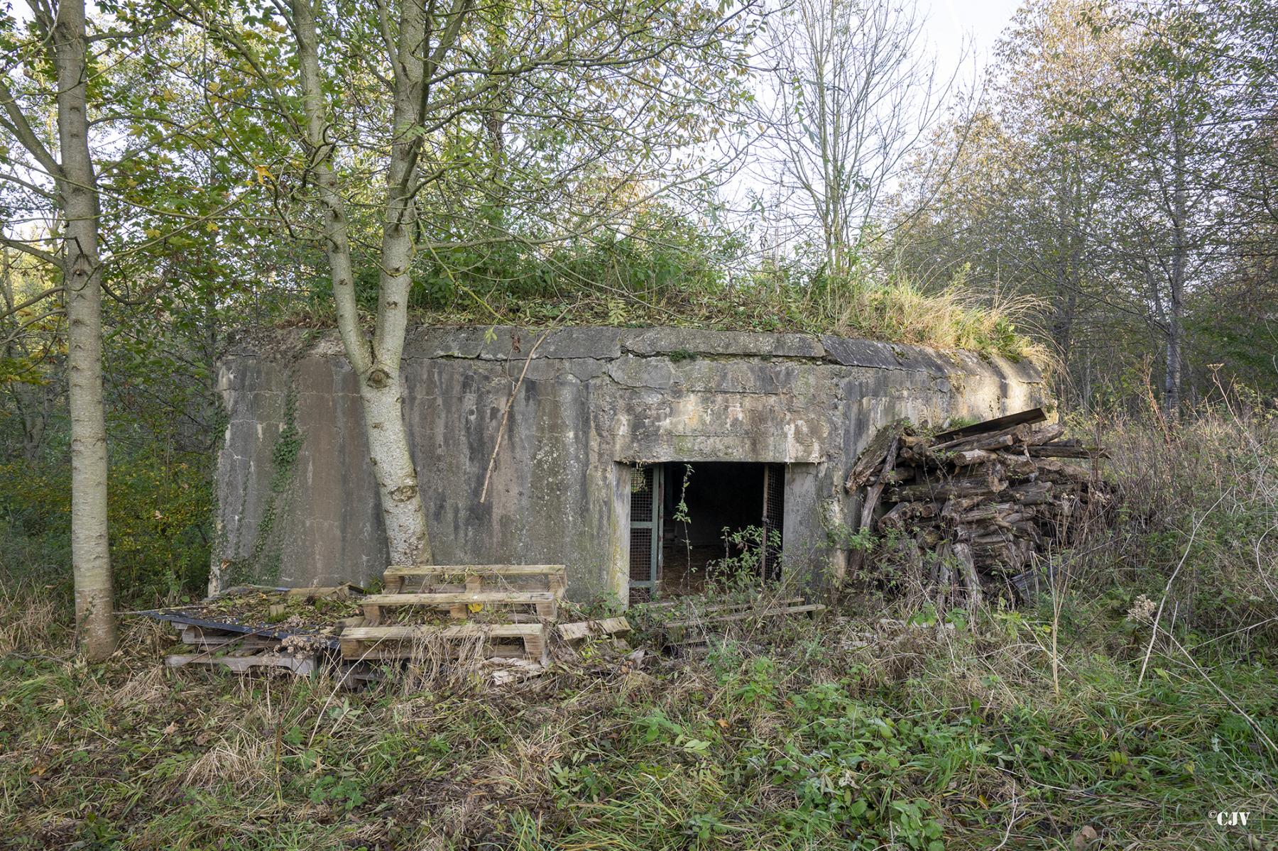 Ligne Maginot - B543 - SAINT WAAST - (Blockhaus pour arme infanterie) - L'entrée - Lia VERMEULEN