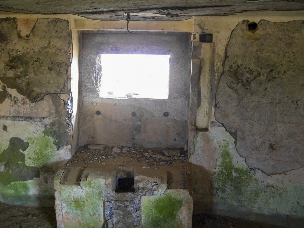 Ligne Maginot - B563 - PETIT CHENE - (Blockhaus pour canon) -  - Eric BEUGNIES