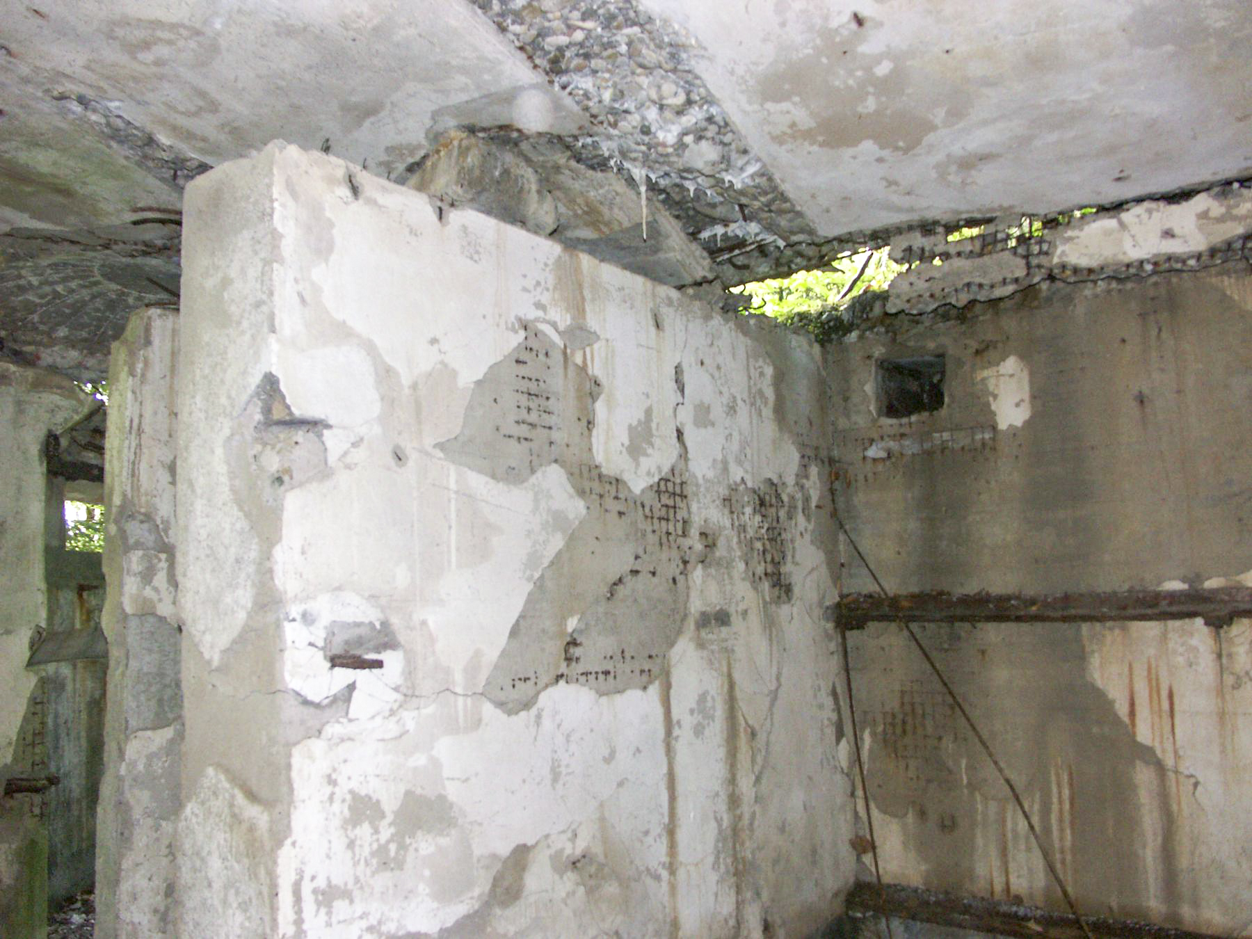 Ligne Maginot - SOMMET DU HOCHWALD 3 - (Blockhaus pour arme infanterie) - Local de repos - Pascal Lambert