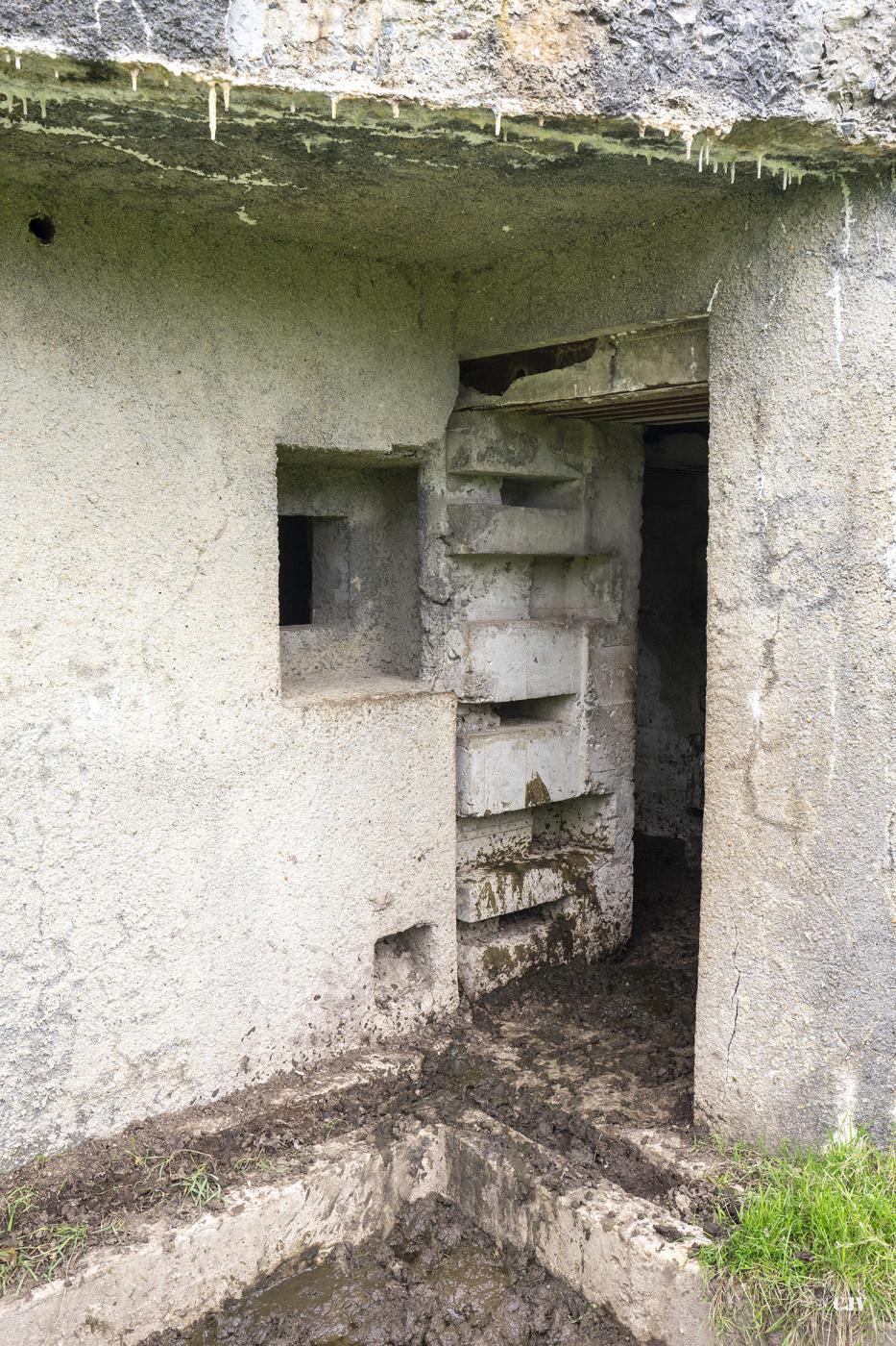 Ligne Maginot - MANDENNE - (Blockhaus lourd type STG / STG-FCR - Simple) - L'entrée pour les hommes - Lia VERMEULEN