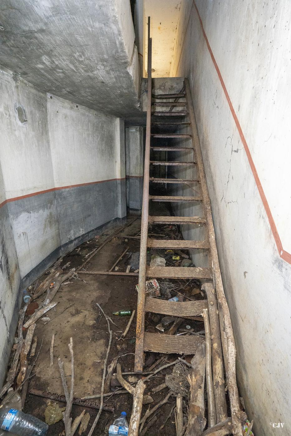 Ligne Maginot - C24 - VIVIER NUTHIAU EST - (Casemate d'infanterie) - Le sous-sol - Lia VERMEULEN