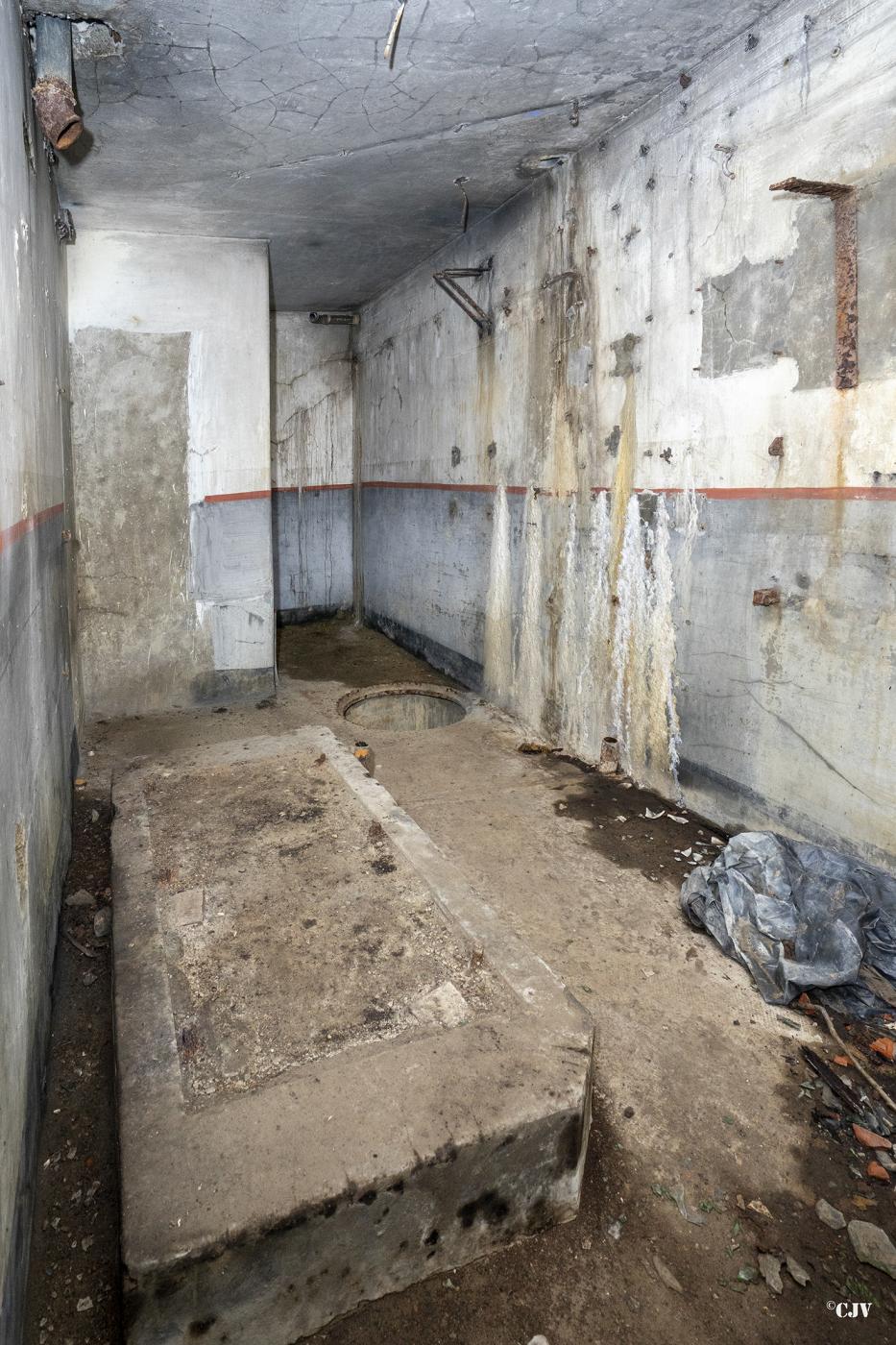 Ligne Maginot - C24 - VIVIER NUTHIAU EST - (Casemate d'infanterie) - L'usine - Lia VERMEULEN