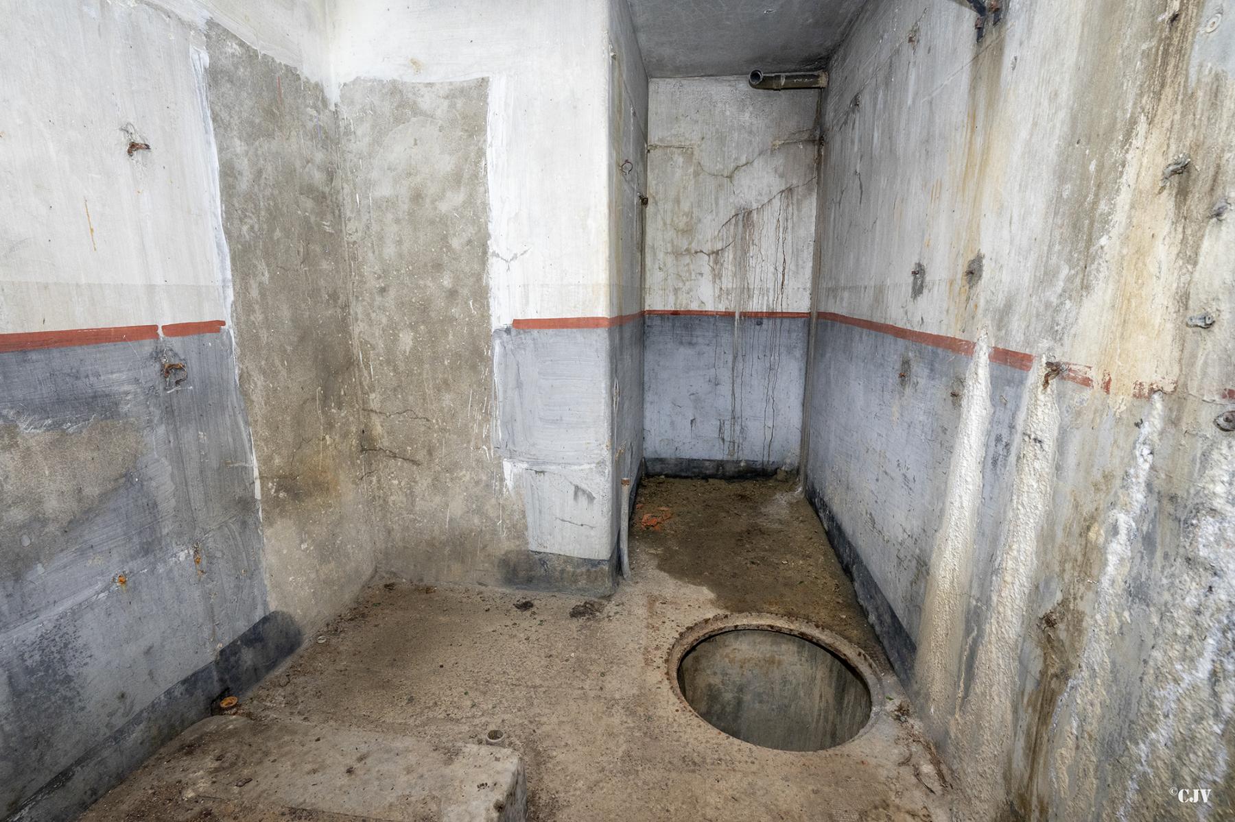 Ligne Maginot - C24 - VIVIER NUTHIAU EST - (Casemate d'infanterie) - L'usine - Lia VERMEULEN