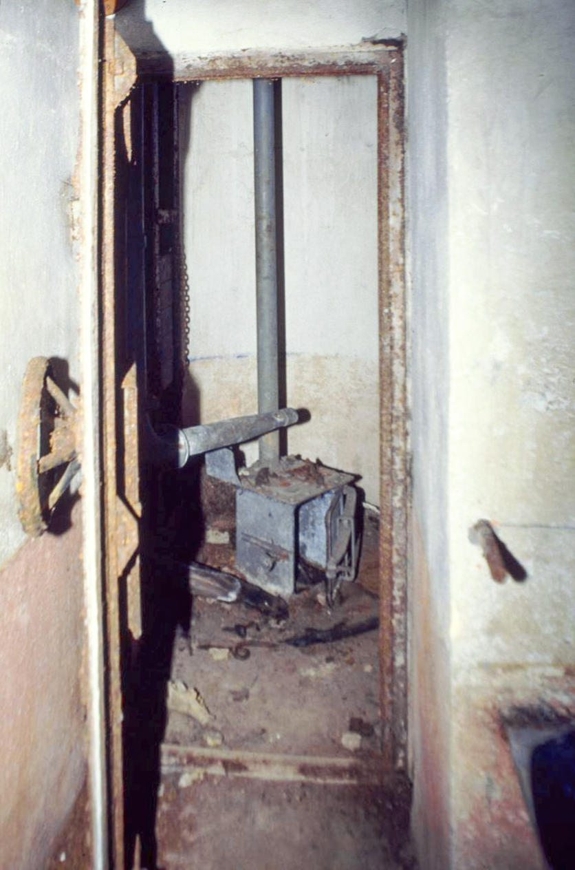 Ligne Maginot - COUME ANNEXE NORD - A30 - (Ouvrage d'infanterie) - Cloche GFM - ammagsdr