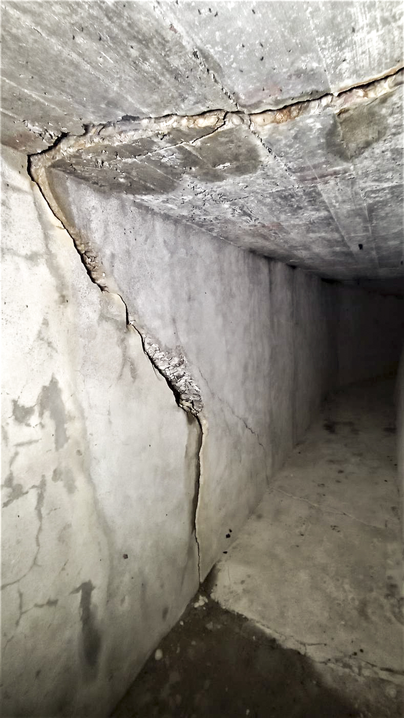 Ligne Maginot - COTE 400 - (Observatoire d'artillerie) - Fissure dans la galerie - Baptiste GAUDIN