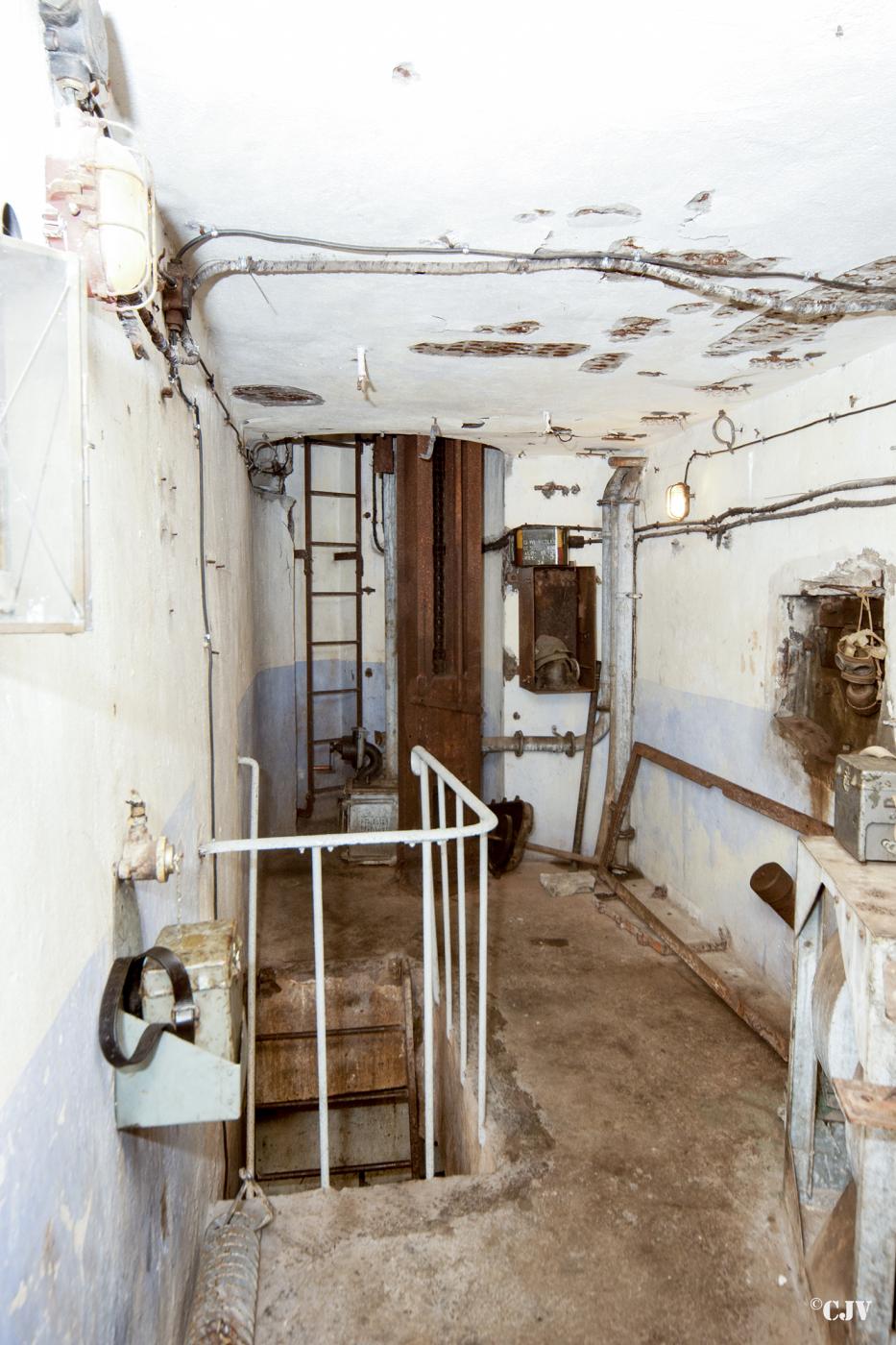 Ligne Maginot - HUBERBUSCH SUD - C59 - (Casemate d'infanterie) - L'étage supérieur avant restauration - Lia VERMEULEN