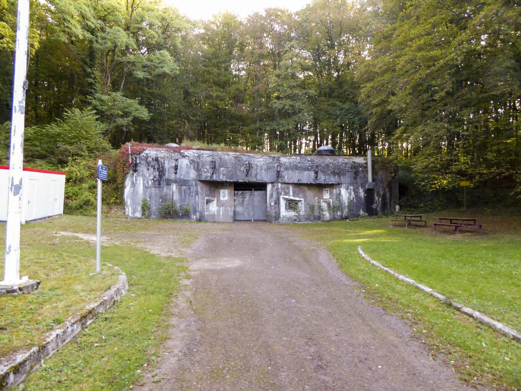 Ligne Maginot - MICHELSBERG - A22 - (Ouvrage d'artillerie) - L'entrée mixte - ELLENA-CUNY