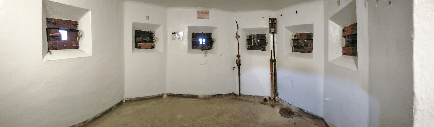 Ligne Maginot - ROUSSY LE VILLAGE (Poste avancé GRM) - (Poste GRM - Maison Forte) - Vue générale du blockhaus FM restauré - Julien Boulanger