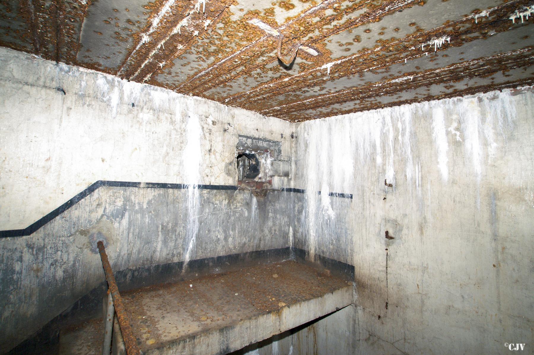 Ligne Maginot - BERSILLIES - (Ouvrage d'infanterie) - Bloc 1
Défense de l'entrée - Lia VERMEULEN