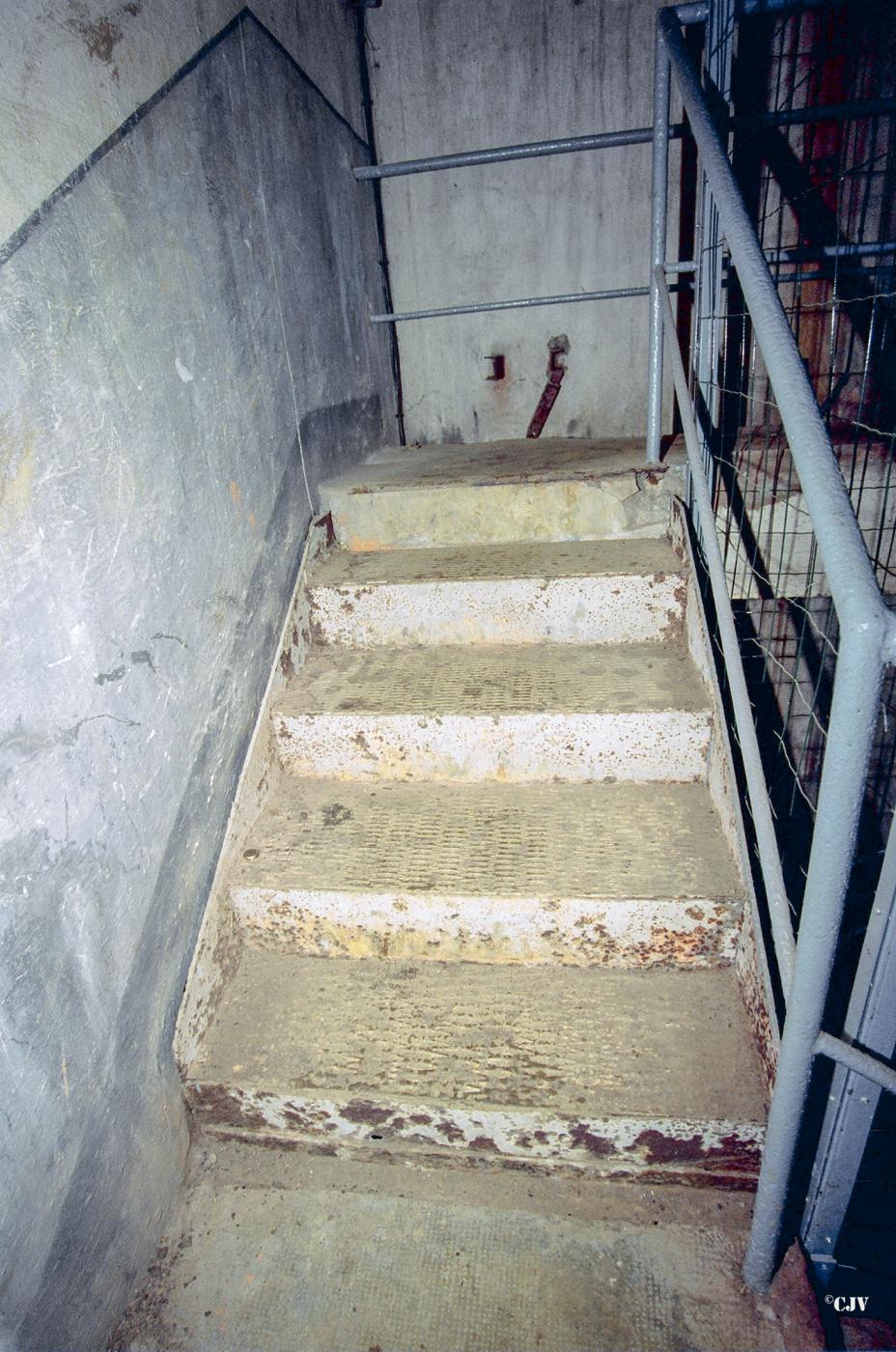 Ligne Maginot - LA SALMAGNE - (Ouvrage d'infanterie) - Bloc 2
La partie amovible de l'escalier - Lia VERMEULEN