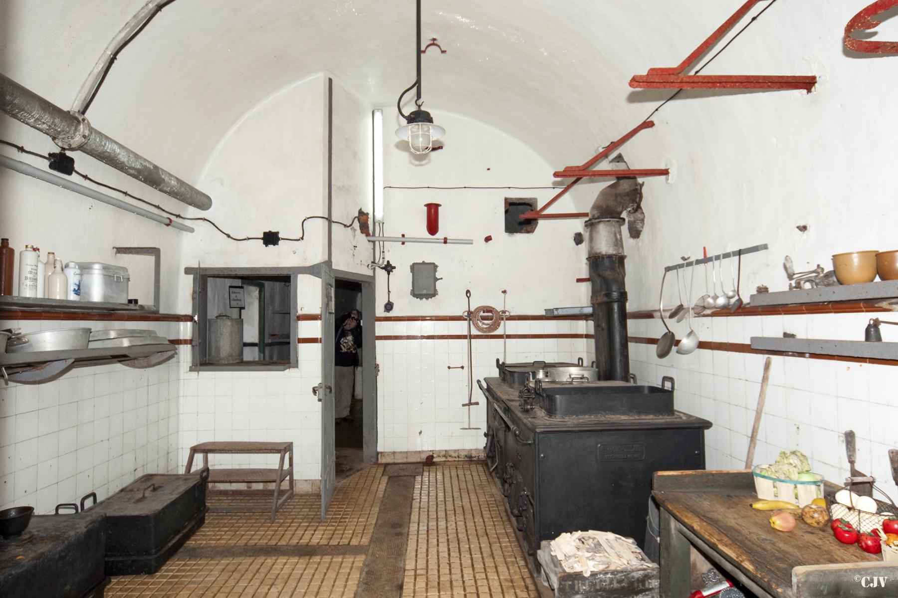 Ligne Maginot - LA SALMAGNE - (Ouvrage d'infanterie) - La cuisine - Lia VERMEULEN
