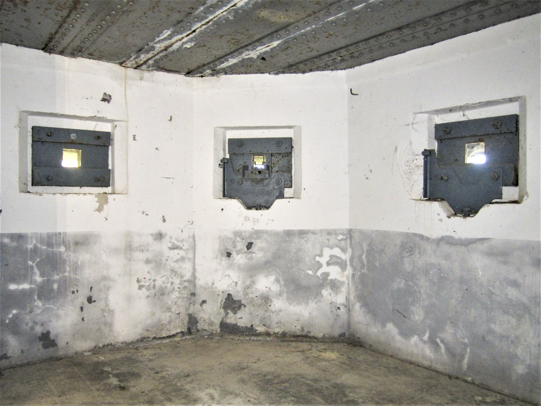 Ligne Maginot - R6B - HOSTE BAS - (Blockhaus pour arme infanterie) - Chambre de tir - Gregory Fuchs