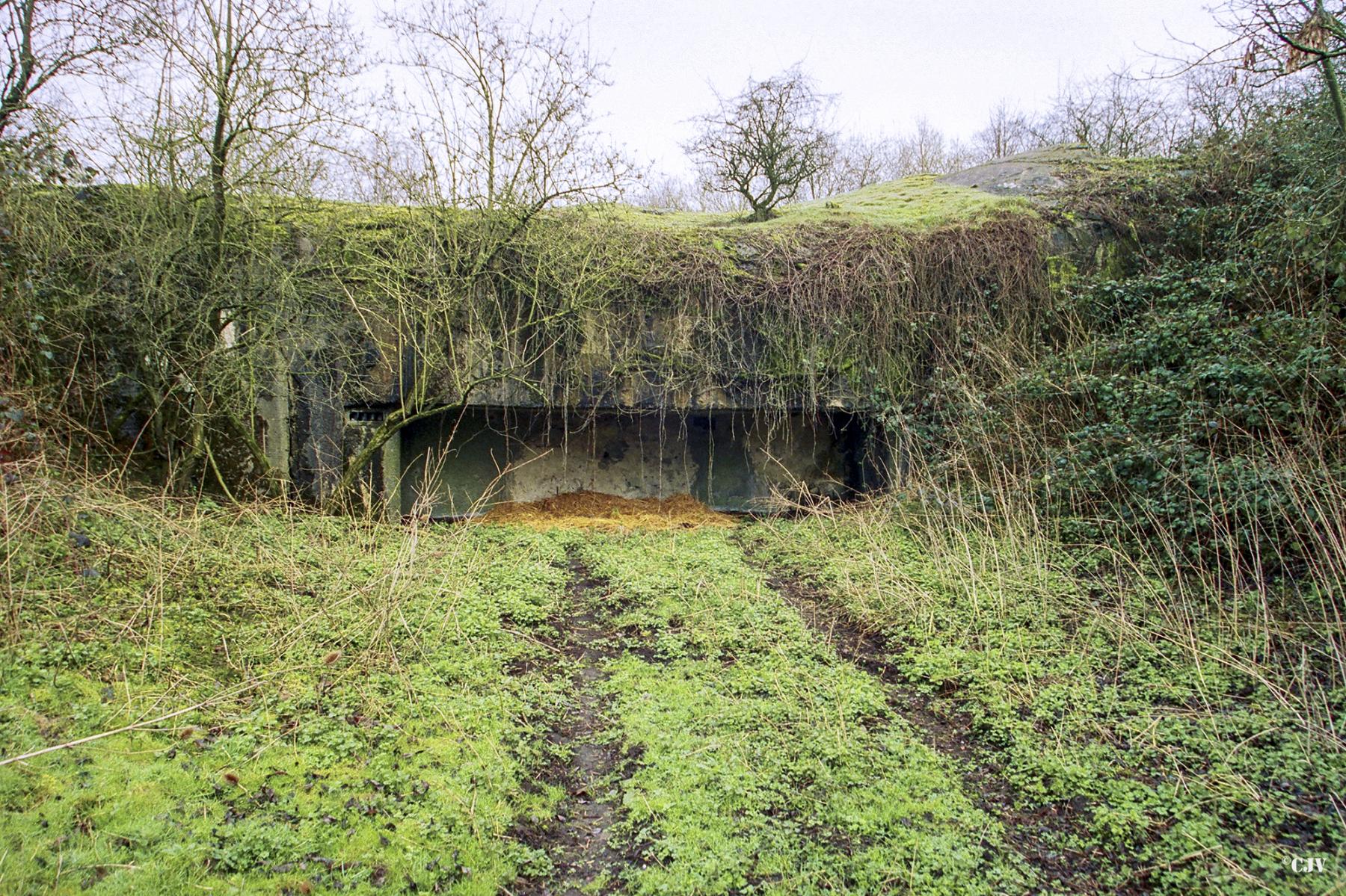 Ligne Maginot - LES SARTS - (Ouvrage d'infanterie) - Bloc 2 - Lia VERMEULEN