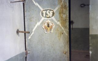 Ligne Maginot - GORDOLON (GN) - (Ouvrage d'artillerie) - Bloc 1
Porte du local radio disparue dans les années 80