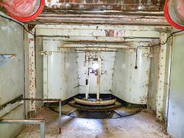 Ligne Maginot - GORDOLON (GN) - (Ouvrage d'artillerie) - Bloc 3
Chambre des 75mm (vide)