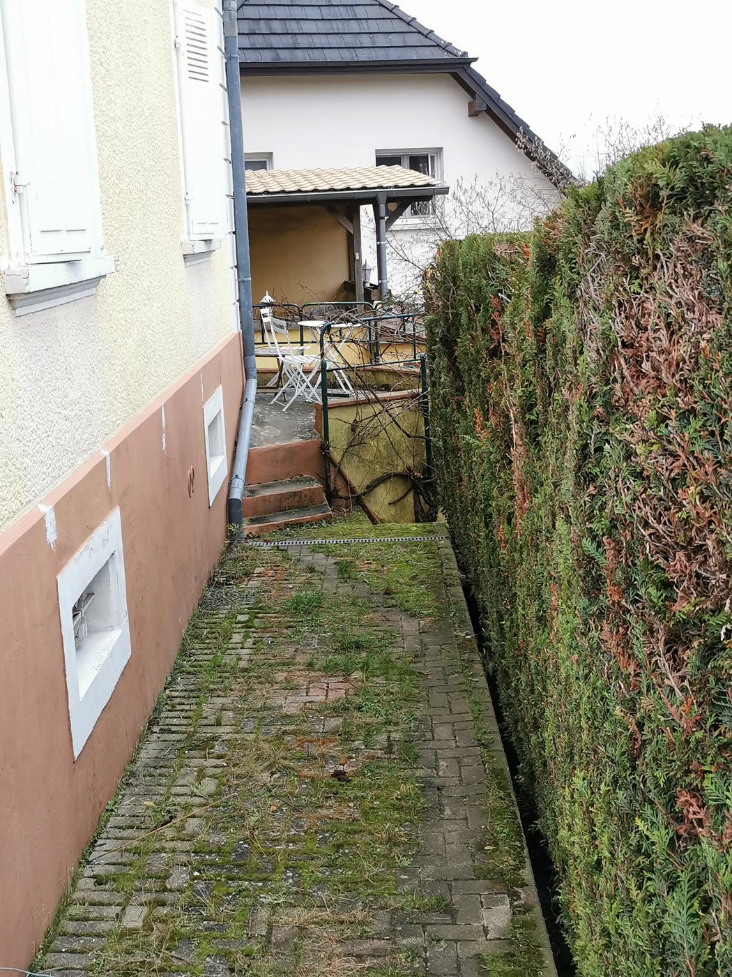 Ligne Maginot - KEMBS SUD 1 - (Blockhaus pour arme infanterie) - Le blockhaus est reconverti en terrasse sur son toit.  - leiraph