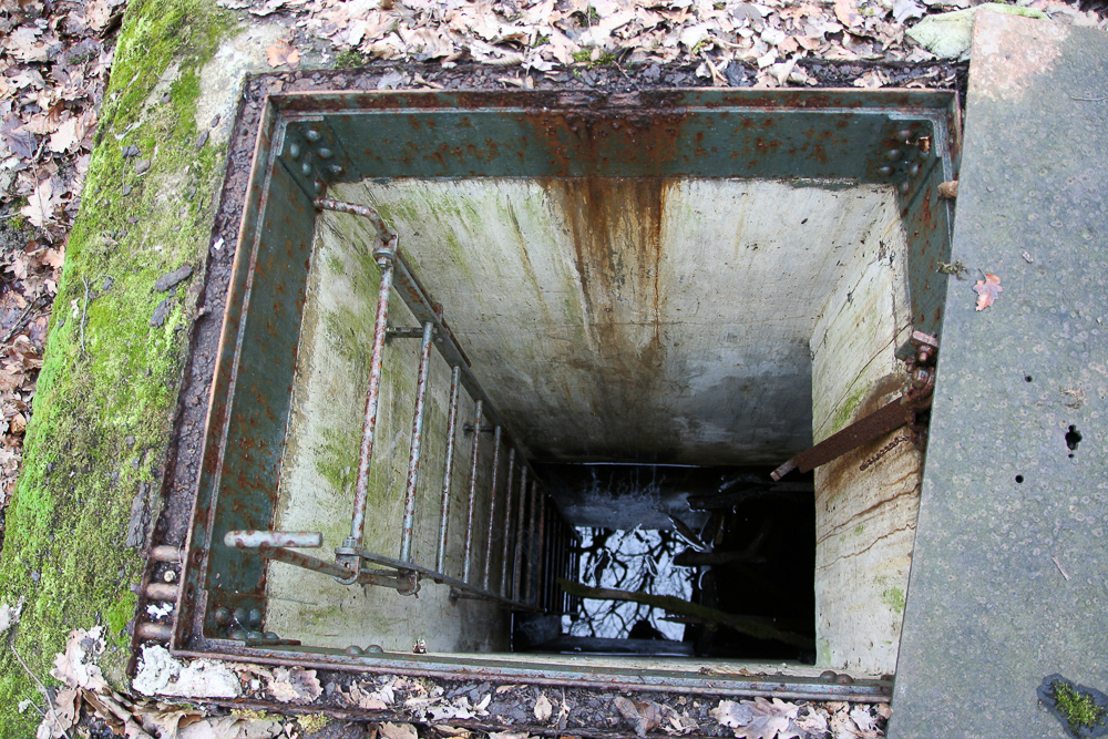 Ligne Maginot - 26T - (Chambre de coupure) - Puits d'accés à la chambre - Michel Teiten