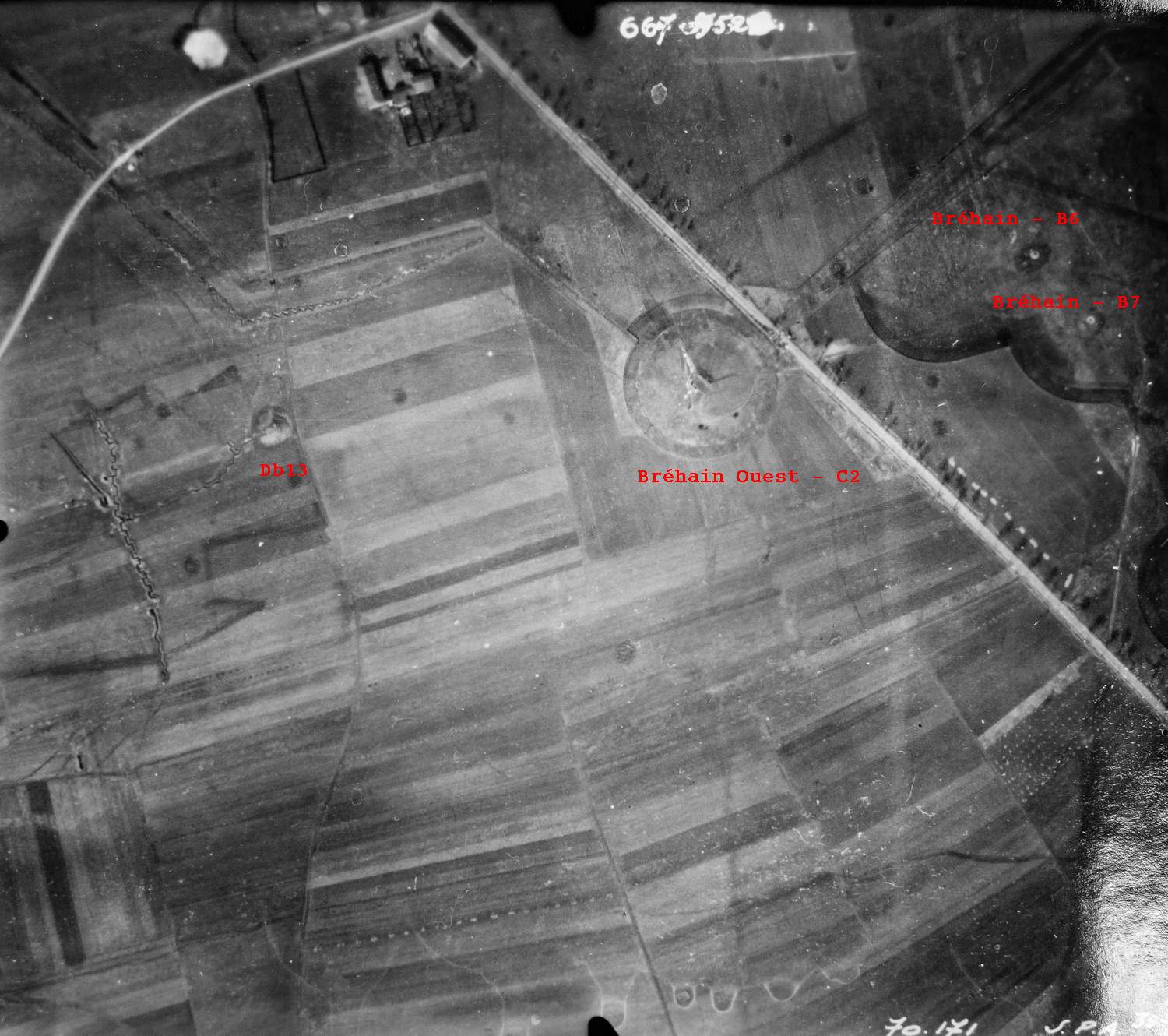Ligne Maginot - DB13 - (Blockhaus pour canon) - Vue aérienne - Mission 60 Altitude 2000 - 9 mars 1940  - Armée Française 