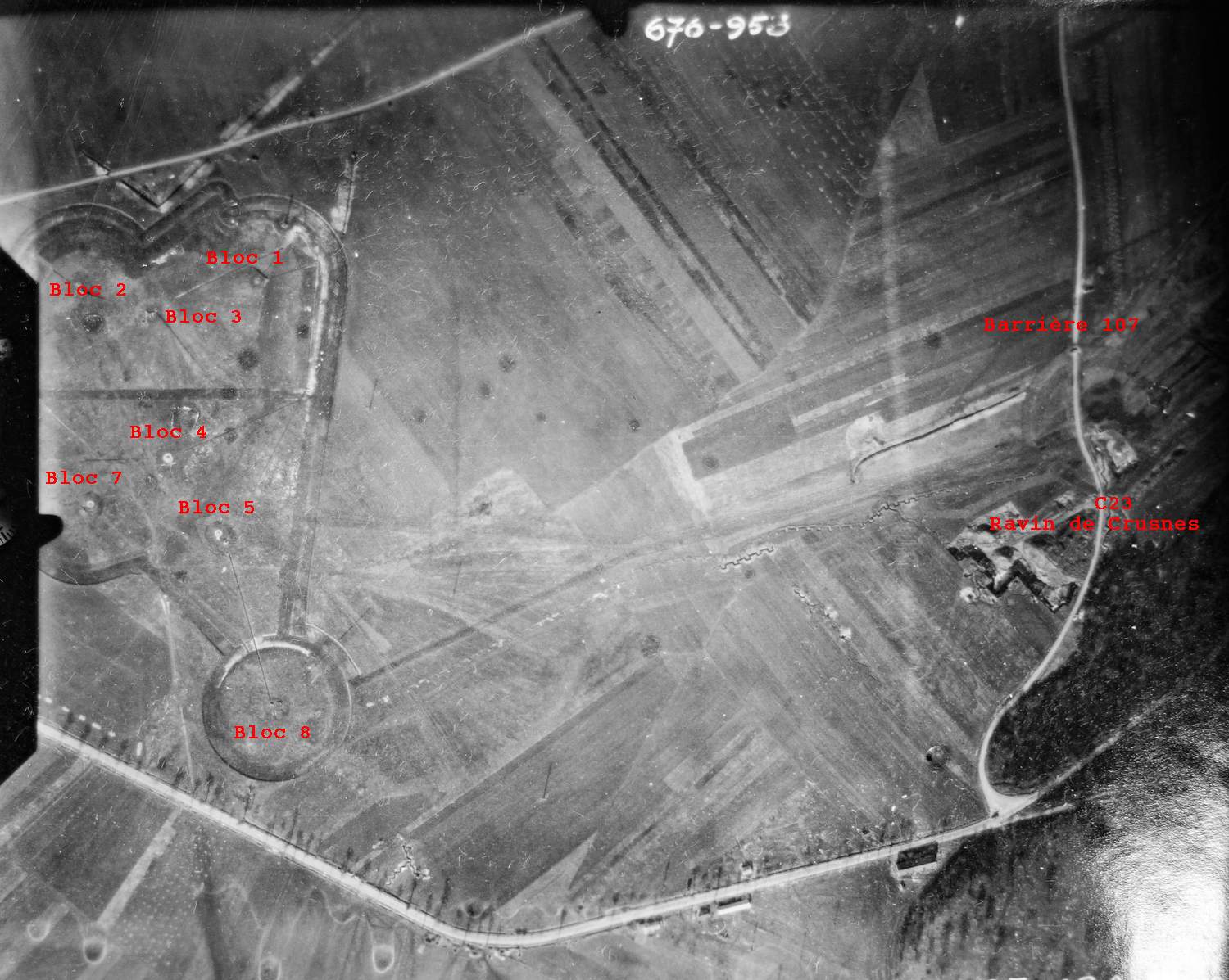 Ligne Maginot - BREHAIN - A6 - (Ouvrage d'artillerie) - Blocs de Bréhain et casemate C23

Vue aérienne - Mission 60 Altitude 2000 - 9 mars 1940  - Armée Française 