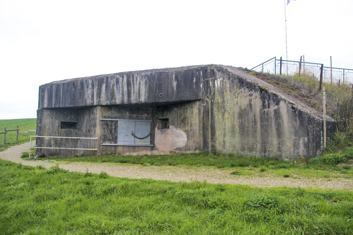 Ligne Maginot - AC1B - MC22 - LA COSTAUDE - (Casemate d'artillerie) - Façade de la chambre de tir - Michel et Philippe Zimmer
