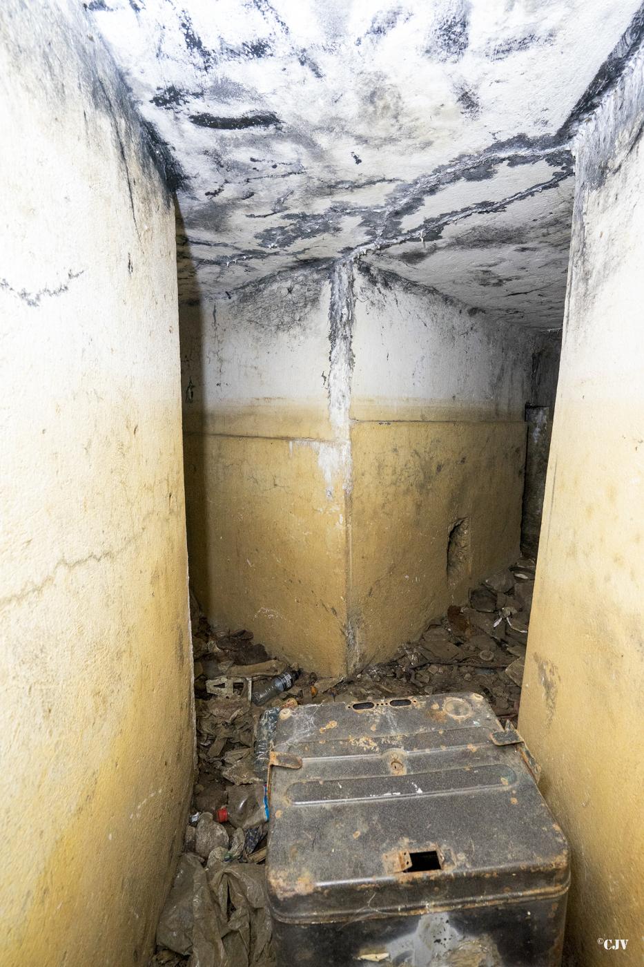 Ligne Maginot - CB286 - PESCH OUEST - (Blockhaus pour arme infanterie) - Couloir - Lia VERMEULEN