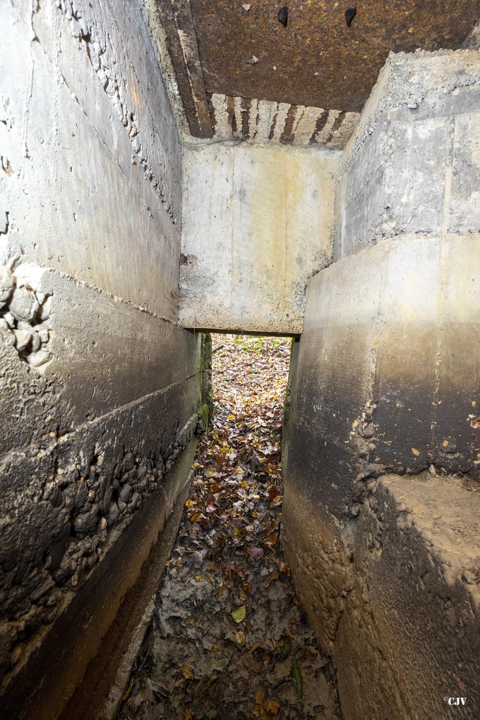 Ligne Maginot - CB80-C - MEIEREI 4 - (Blockhaus pour arme infanterie) - Intérieur c'est très étroit - Lia VERMEULEN