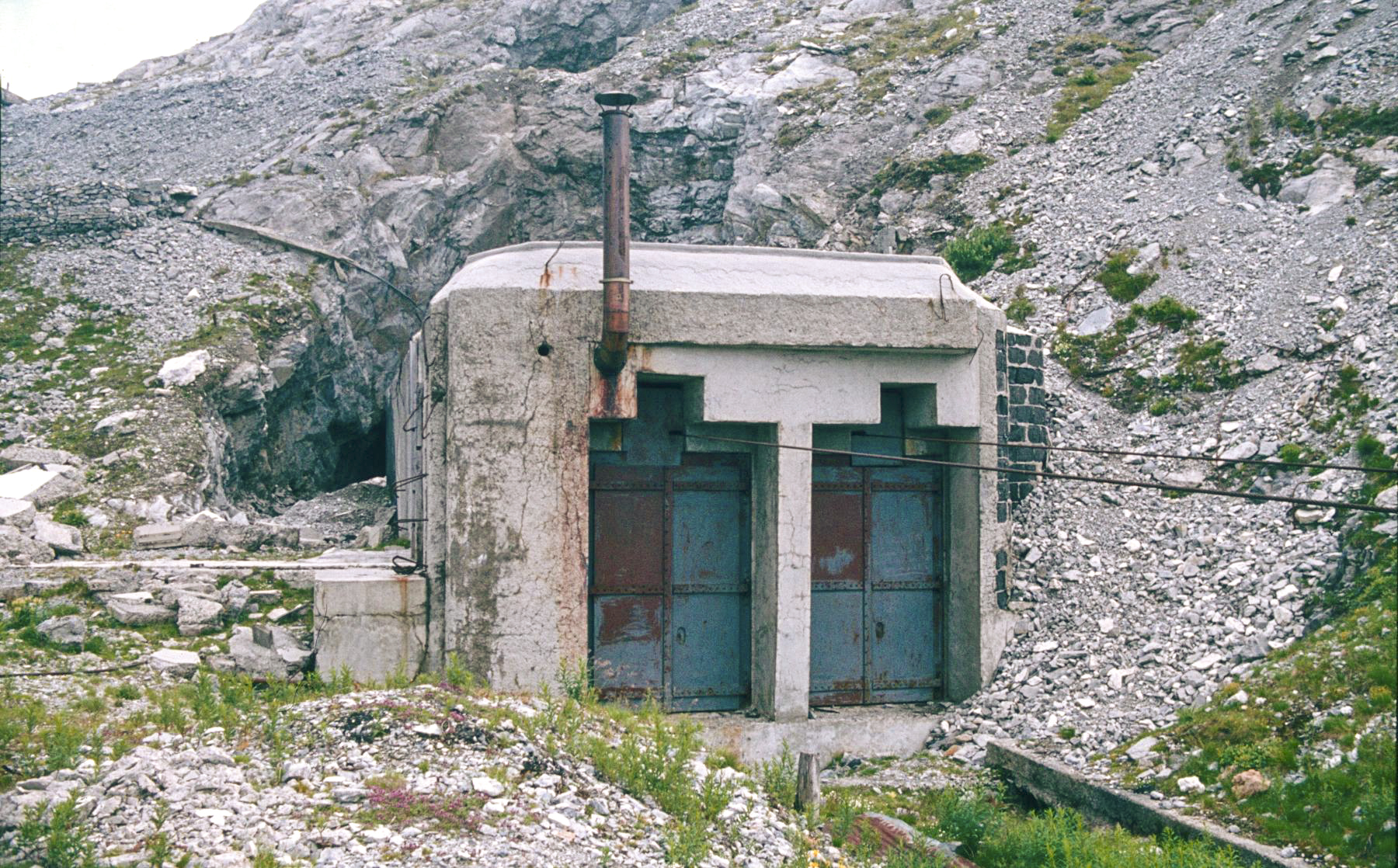 Ligne Maginot - PAS DU ROC - (Ouvrage d'artillerie) - L'entrée munitions - Michel MANSUY