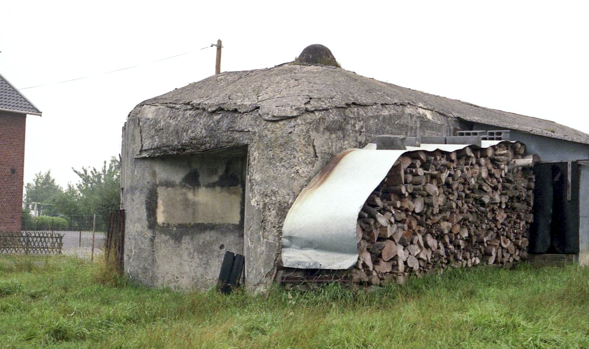 Ligne Maginot - B670 - OSTERGNIES EST - (Blockhaus pour canon) -  - Valentin Hemmert