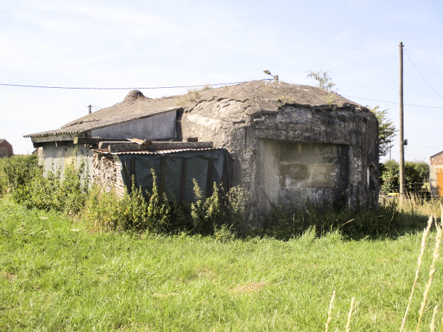 Ligne Maginot - B670 - OSTERGNIES EST - (Blockhaus pour canon) -  - Smardz Félix