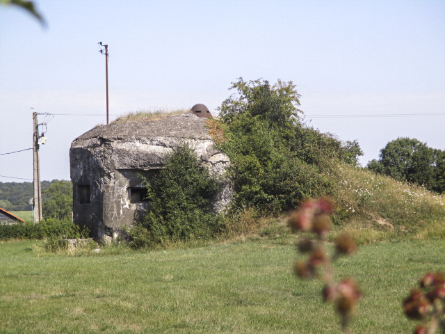 Ligne Maginot - B671 - LE NOISIER - (Blockhaus pour canon) - Vue prise de la rue Clémenceau. - Smardz Félix