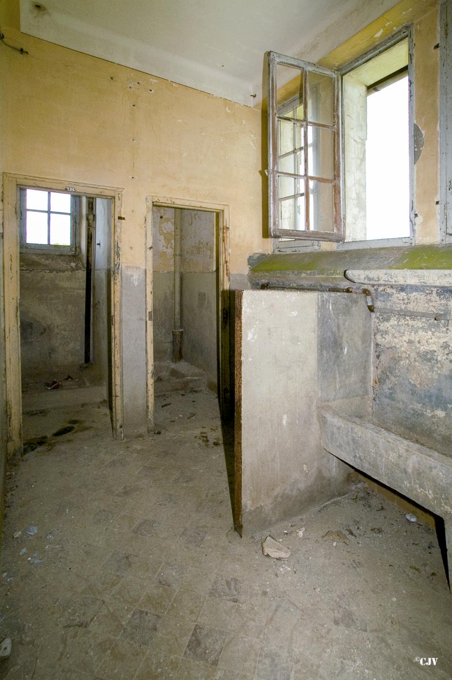 Ligne Maginot - ANGEVILLERS (CAMP) - (Camp de sureté) -  - Lia VERMEULEN