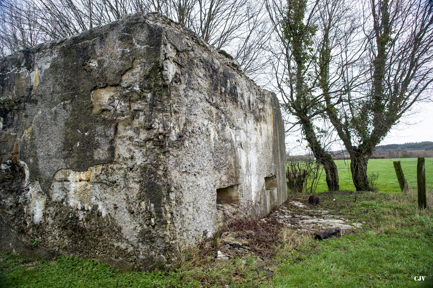 Ligne Maginot - B711 - SOLRE LE CHATEAU - (Blockhaus pour arme infanterie) -  - Lia VERMEULEN