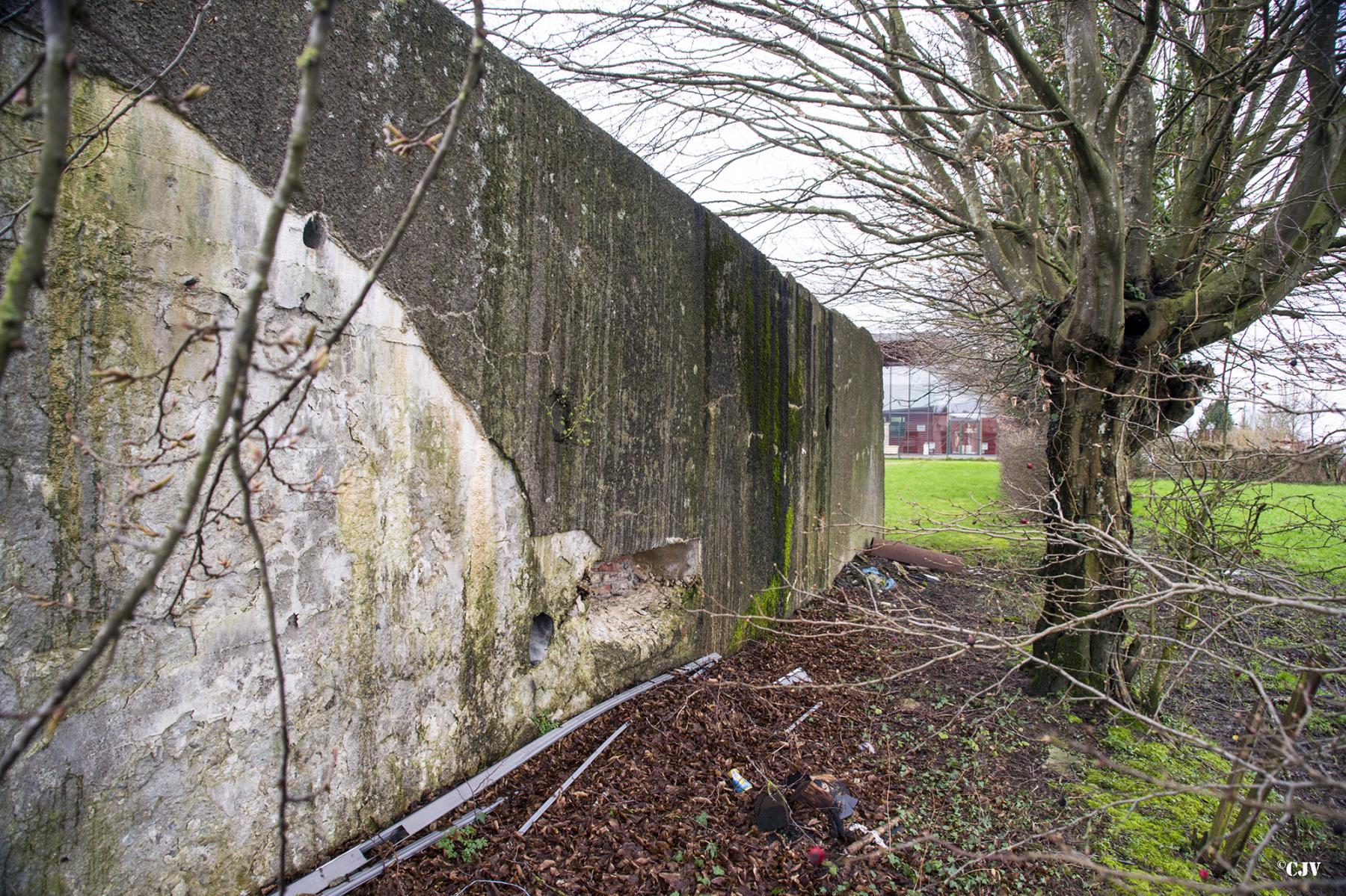 Ligne Maginot - B711 - SOLRE LE CHATEAU - (Blockhaus pour arme infanterie) -  - Lia VERMEULEN