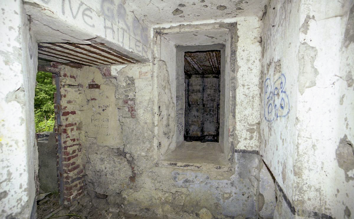 Ligne Maginot - BOUSSOIS - (Ouvrage d'infanterie) - Bloc 1
L'entrée - Valentin Hemmert