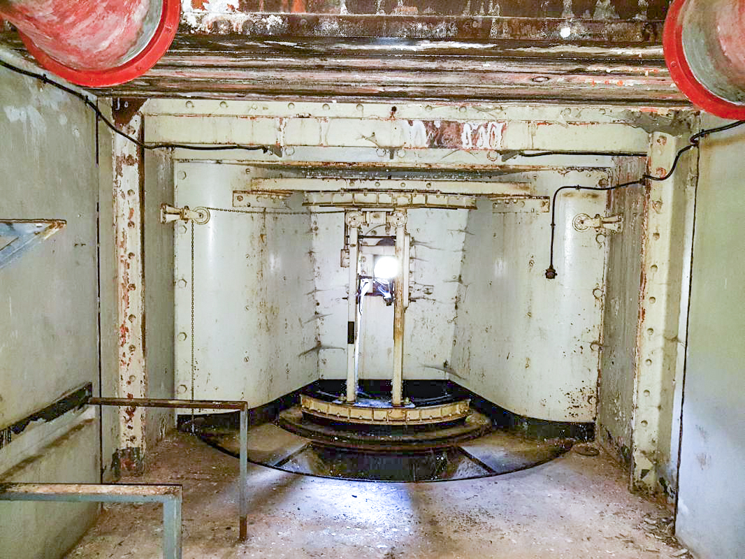 Ligne Maginot - GORDOLON (GN) - (Ouvrage d'artillerie) - Bloc 3
Chambre des 75mm (vide) - ELLENA-CUNY