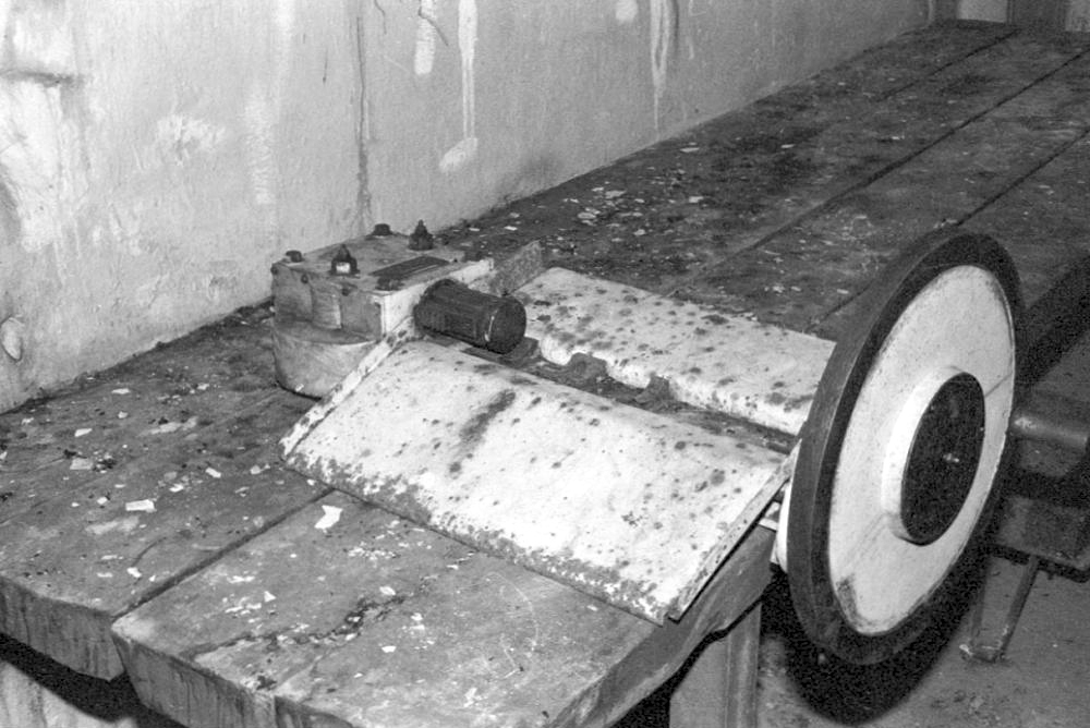 Ligne Maginot - GORDOLON (GN) - (Ouvrage d'artillerie) - Appareil de sertissage des obus de 75 - LOVINY Alain