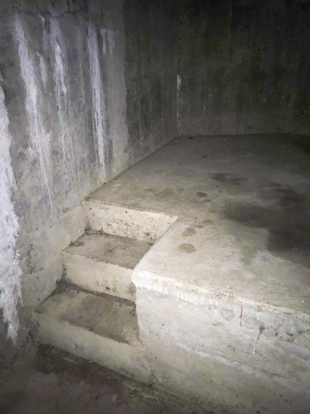 Ligne Maginot - PORT DE FORT-LOUIS - (Blockhaus pour arme infanterie) - Plateforme bétonnée - Arthur