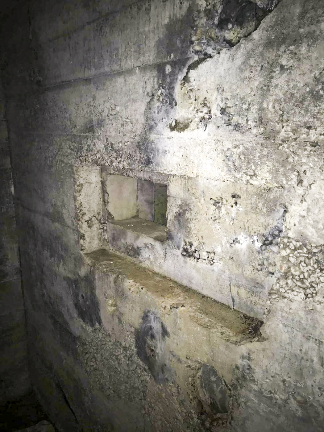 Ligne Maginot - MUEHLBACH 1 - (Blockhaus pour arme infanterie) - Créneau droit - Arthur