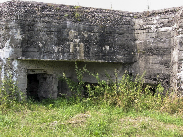 Ligne Maginot - CEZF-15 - LORENTZEN EST - (Blockhaus lourd type STG / STG-FCR - Double) - Les entrées et le créneau FM - Christian LENHARD