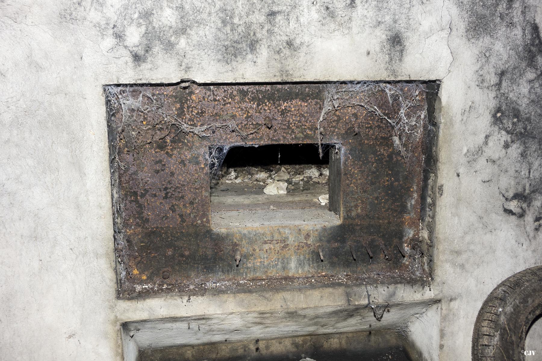 Ligne Maginot - M123 - VILLACH - (Blockhaus pour arme infanterie) - Chambre de tir droite - Lia VERMEULEN