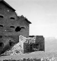 Ligne Maginot - JANUS - (Ouvrage d'artillerie) - Les extérieurs
Dégats sur l'ancien casernement