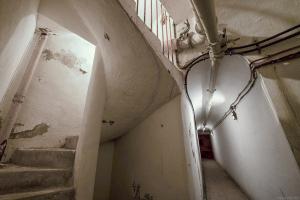 Ligne Maginot - JANUS - (Ouvrage d'artillerie) - Bloc 4
Escalier vers le bloc