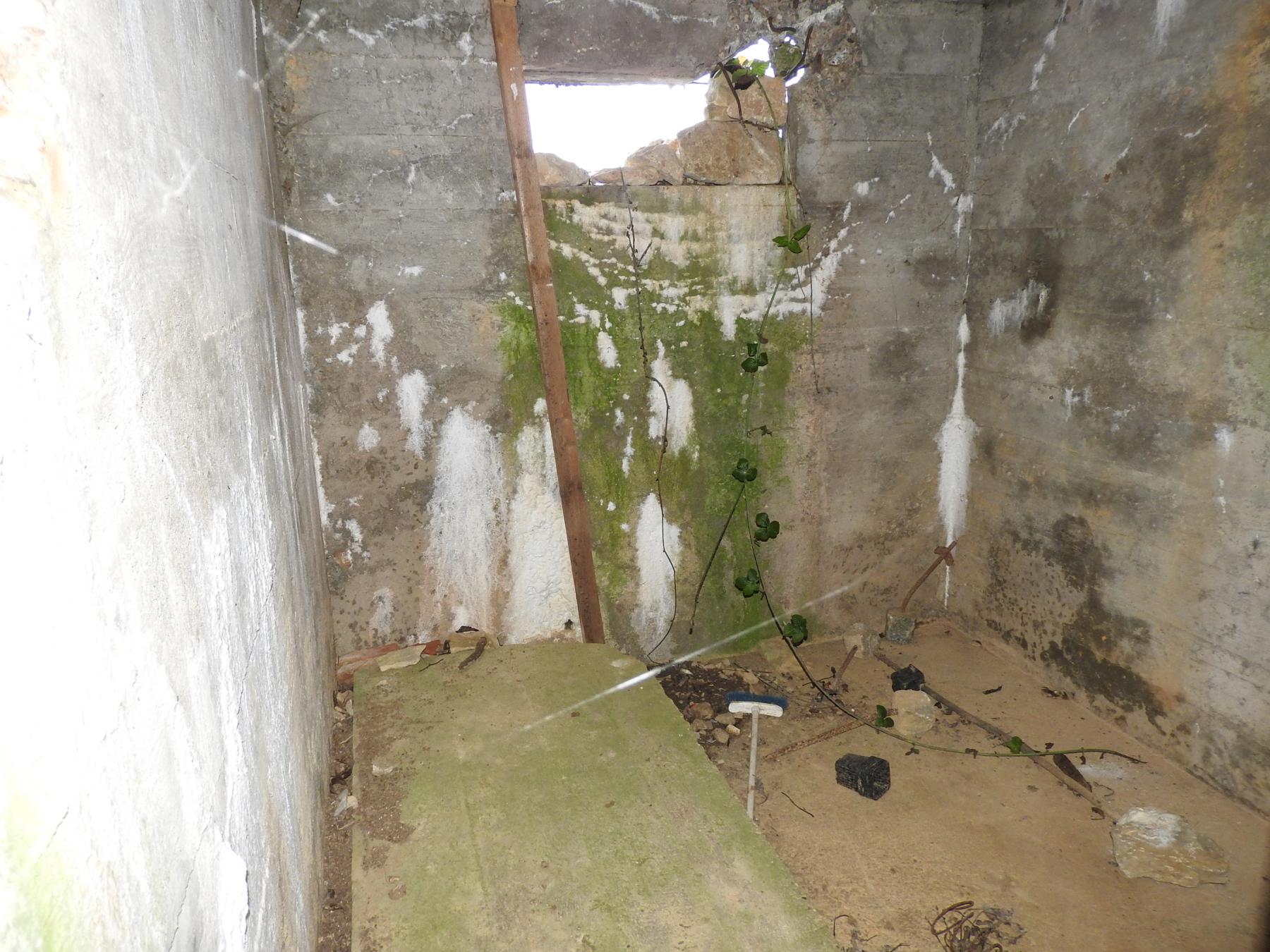 Ligne Maginot - HILLEN EST - (Blockhaus pour arme infanterie) - La chambre de tir du blockhaus. - STENGER Mathieu