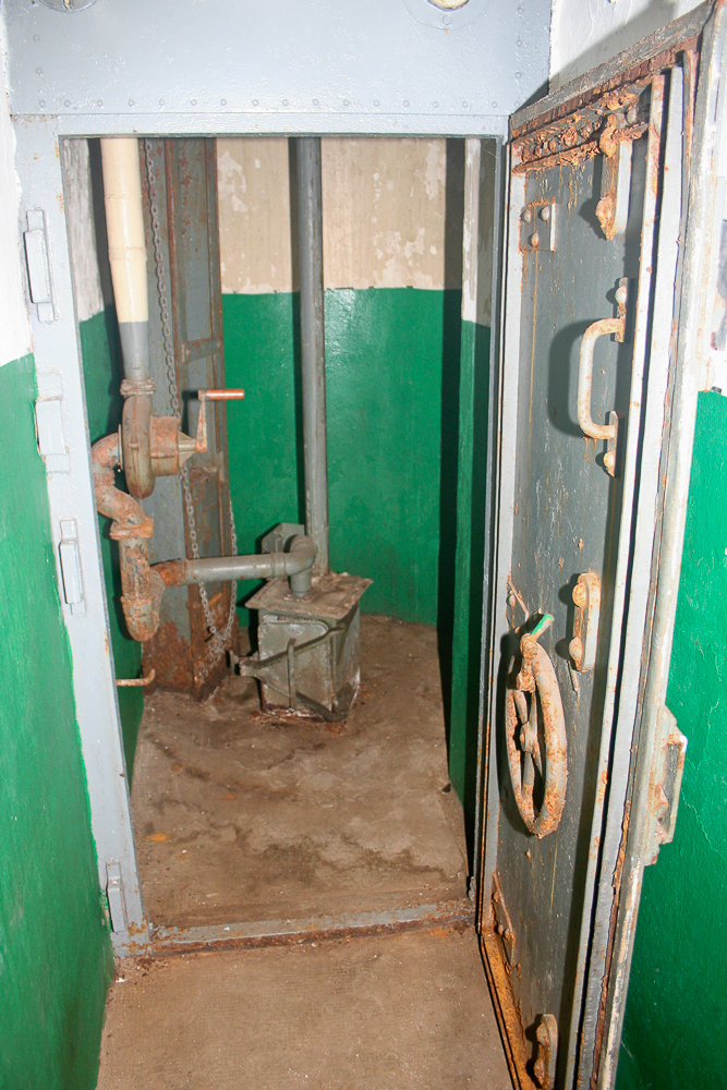 Ligne Maginot - IMMERHOF - A10 - (Ouvrage d'infanterie) - Bloc 1
L'une des cloches GFM du bloc - Michel Teiten